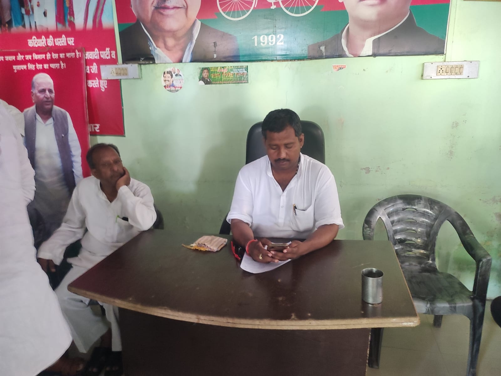 5000 rupees and accused of snatching the card of the bar association