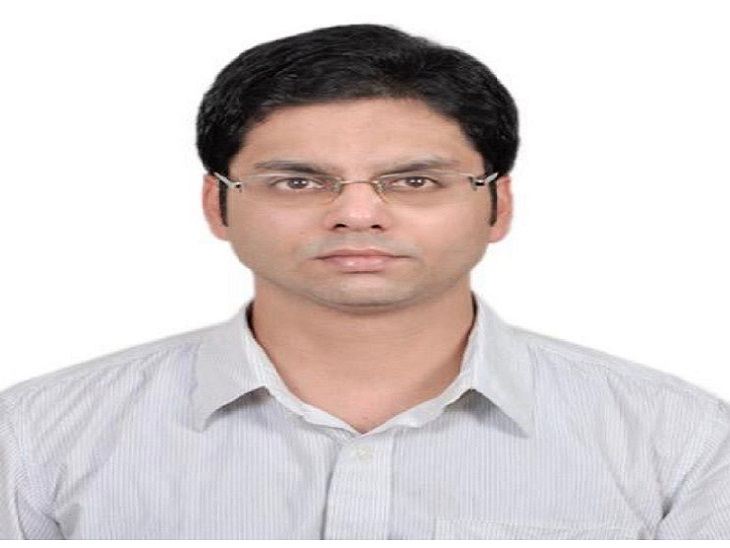 CIMS के सर्जन डॉ. मृणाल शर्मा और उनकी टीम ने सफल सर्जरी की।