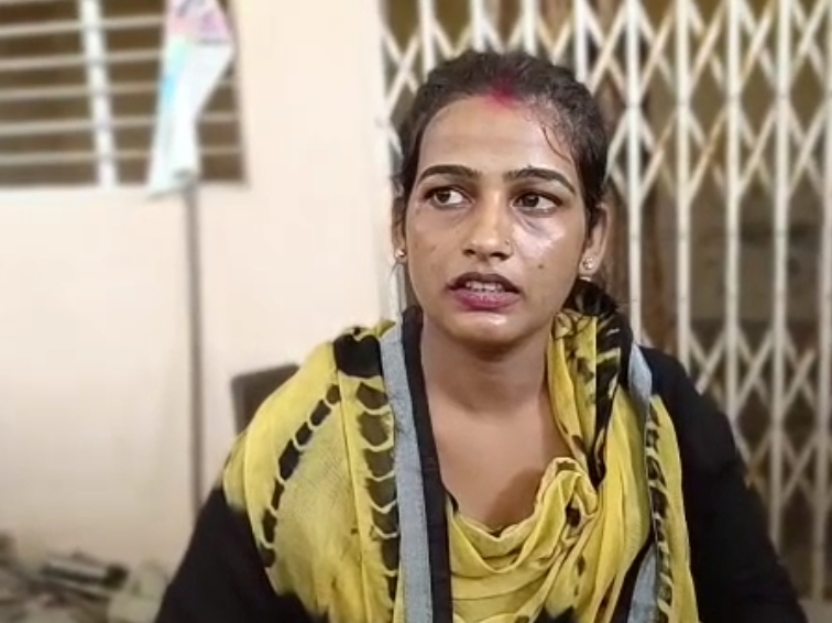 पैदल घर लौटने के दौरान बाइक सवार ने मार दी थी ठोकर, सदर अस्पताल में थे भर्ती | While returning home on foot, the bike rider had hit him, was admitted to