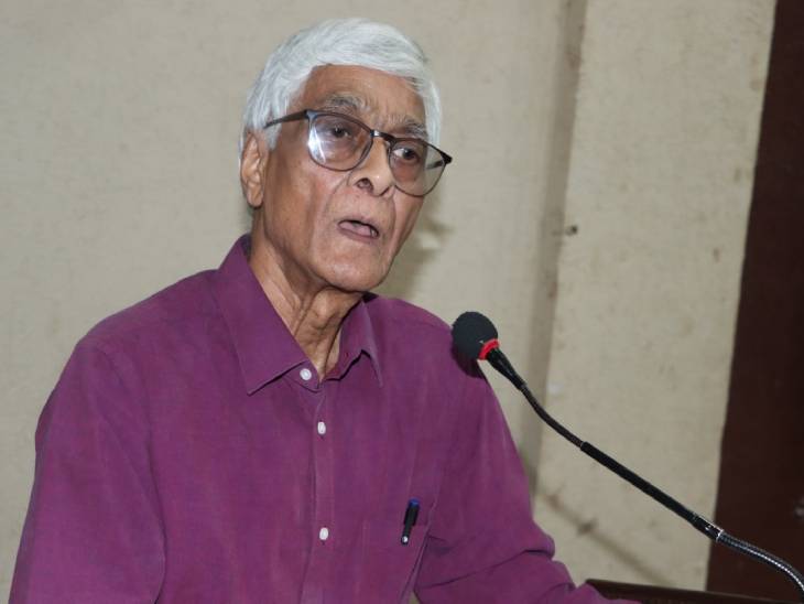 फिल्म अध्येता दिलीप गुप्ते ने मुगल-ए-आजम से जुड़े दिलचस्प किस्से सुनाए।