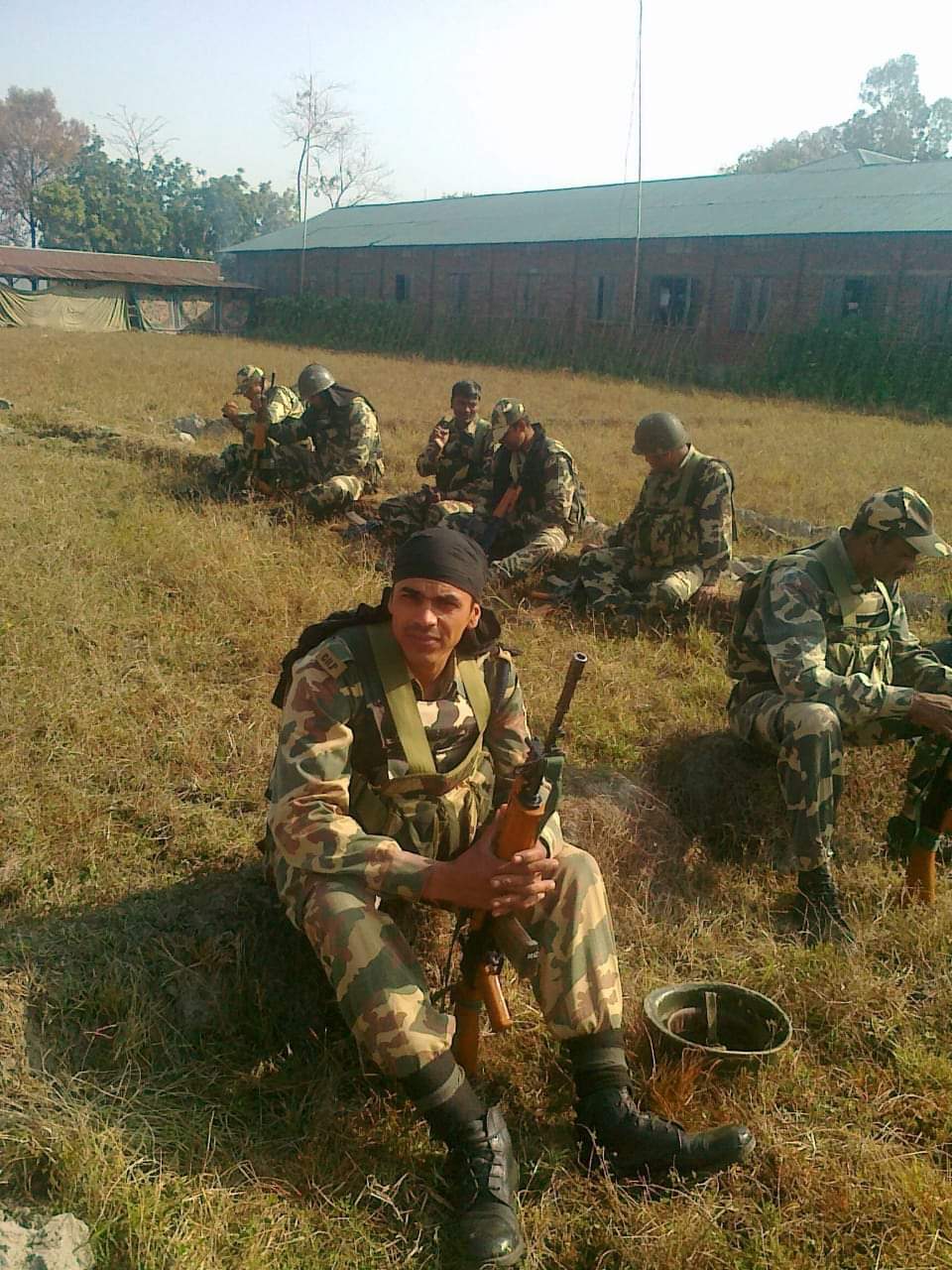 नरेश को लेकर जांच की जा रही है। उसके पिता ने टॉर्चर किए जाने को लेकर अधिकारियों के खिलाफ शिकायत भी दर्ज कराई गई।