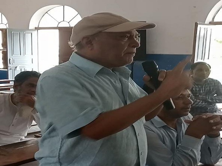 Mohammad Ali Khatri, resident of room number 5.
