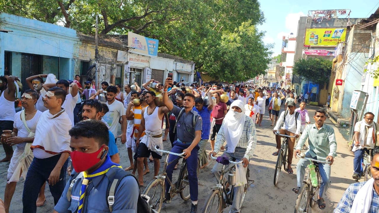 90 साल पुरानी यदुवंशियों की इस परंपरा को देखने के लिए लोगों की भारी भीड़ उमड़ती है।