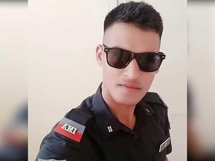 बचपन से ही तेज तर्रार थे आनंद।