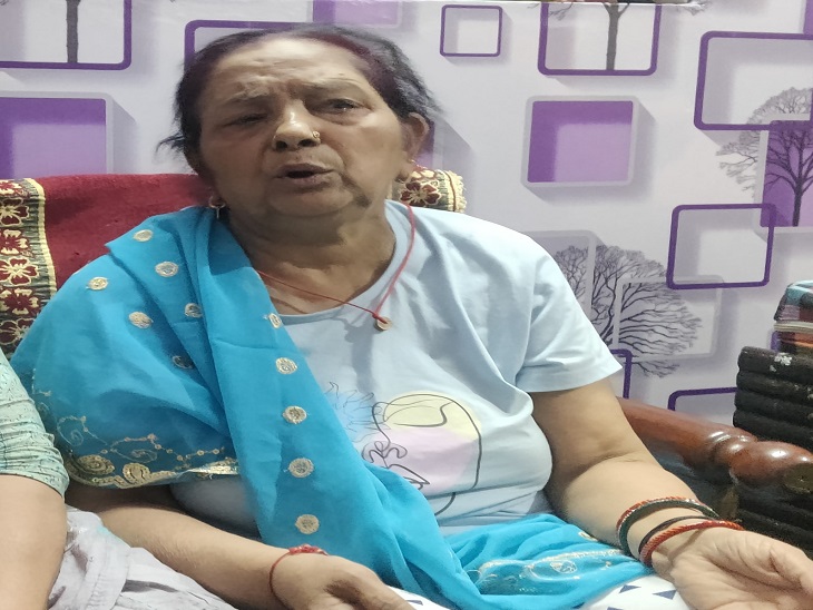 पीड़ित बुजुर्ग महिला सुदेश रानी।