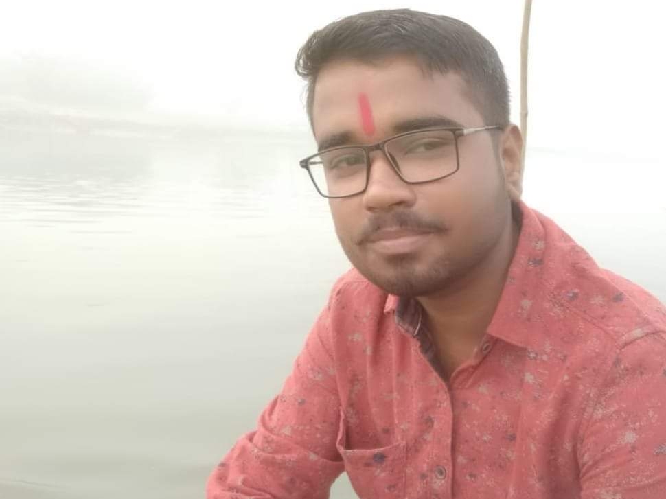 छत पर सोया था, अचानक बारिश होने लगी तो हड़बड़ी में उतरा; बुरी तरह हुआ घायल  | Had slept on the terrace, suddenly it started raining, then landed in a  hurry; badly