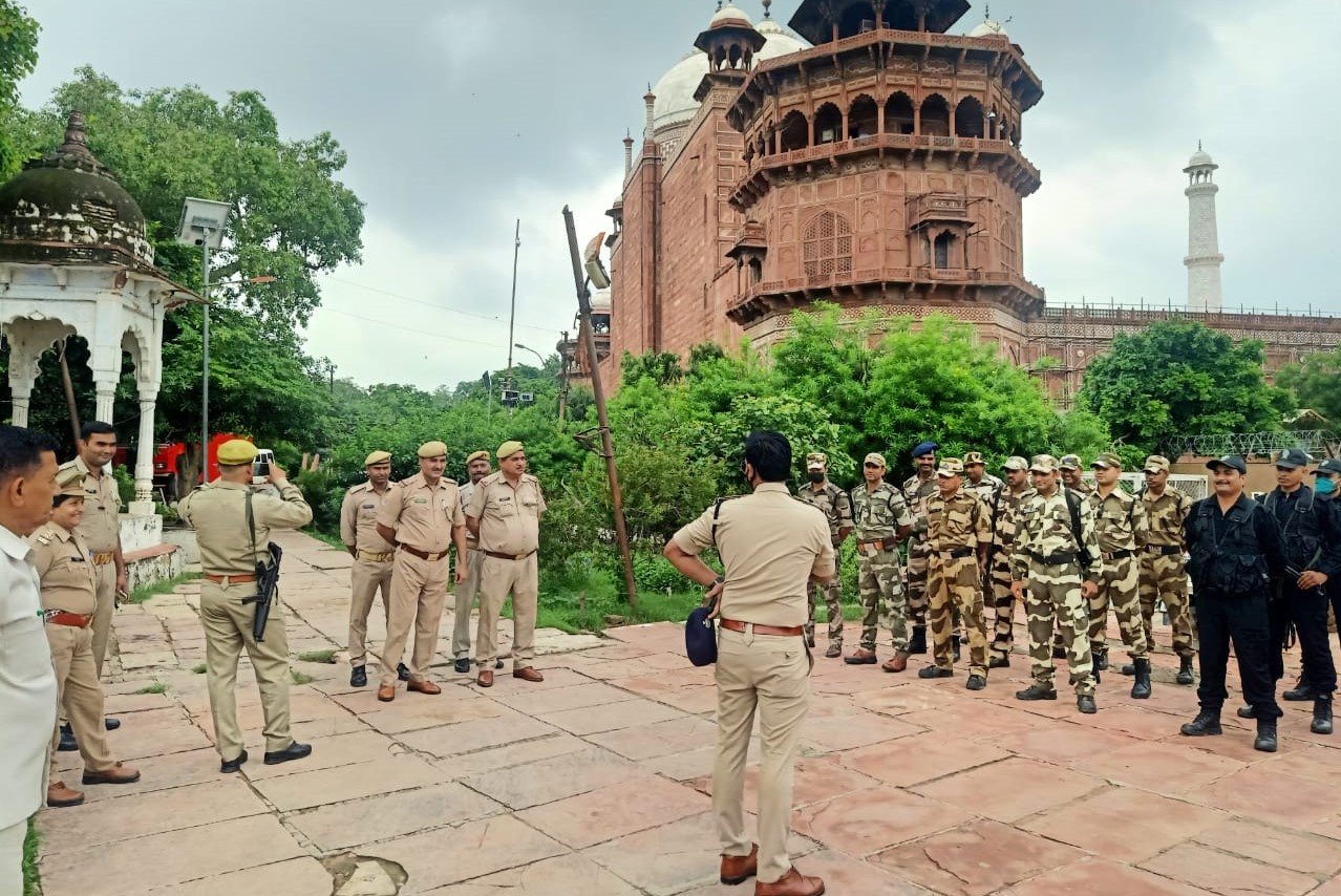 अधिकारियों ने दिए क जवानों को निर्देश