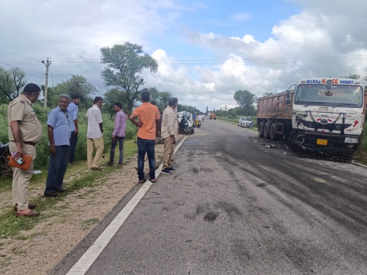 Delhi Police Constable Road Accident; Truck And Car Collided In Chomu ...