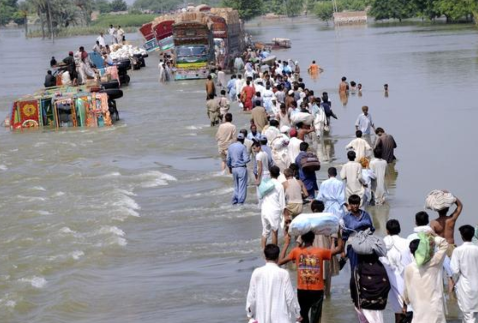 बलूचिस्तान में भारी बारिश और बाढ़ से मरने वालों की संख्या 142 हो गई है।