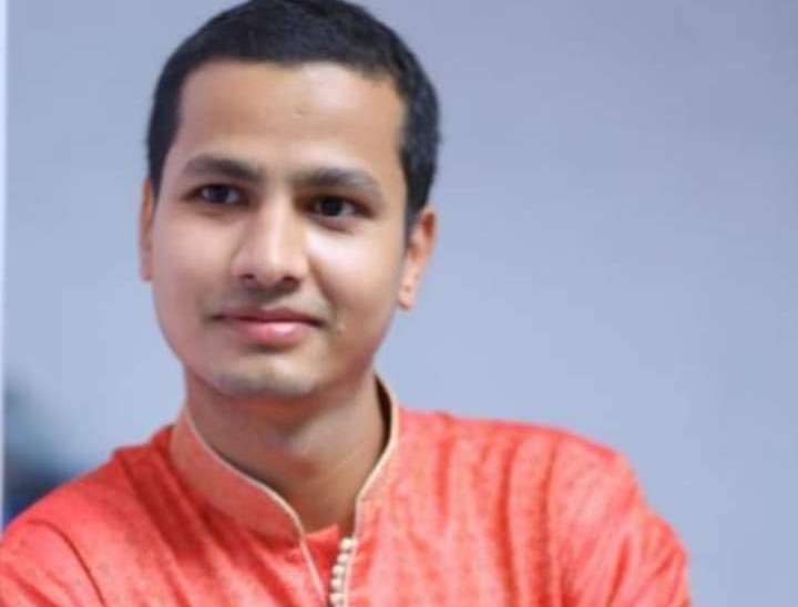 ब्रजेश झा पटना NIT से इंजीनियरिंग करने के बाद कई कंपनियों में काम भी कर चुके हैं।
