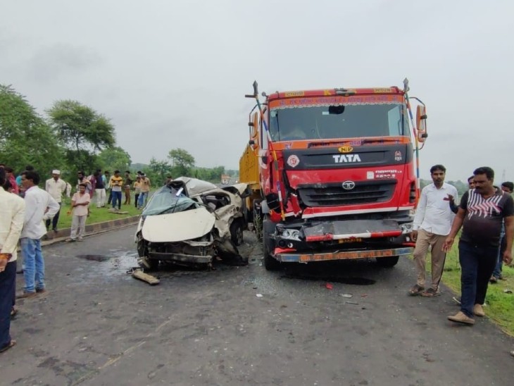 MP Road Accident; Two Killed As Speeding Car And Truck Collided In Sagar
