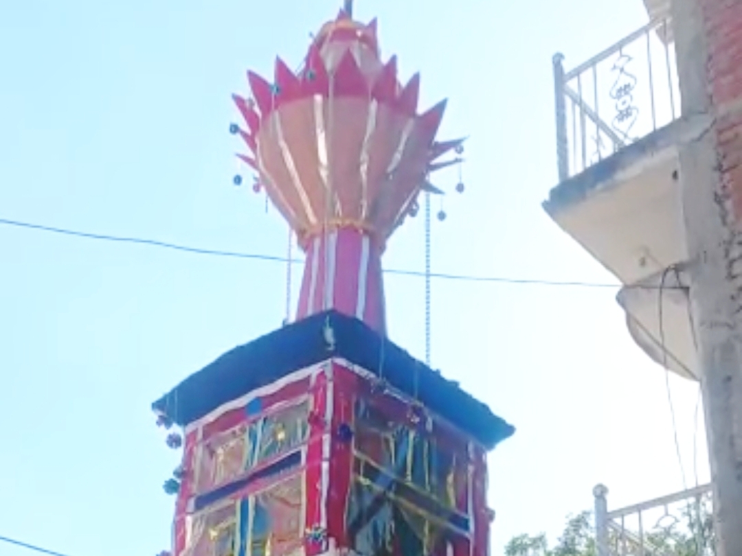 सजाया गया तजिया।