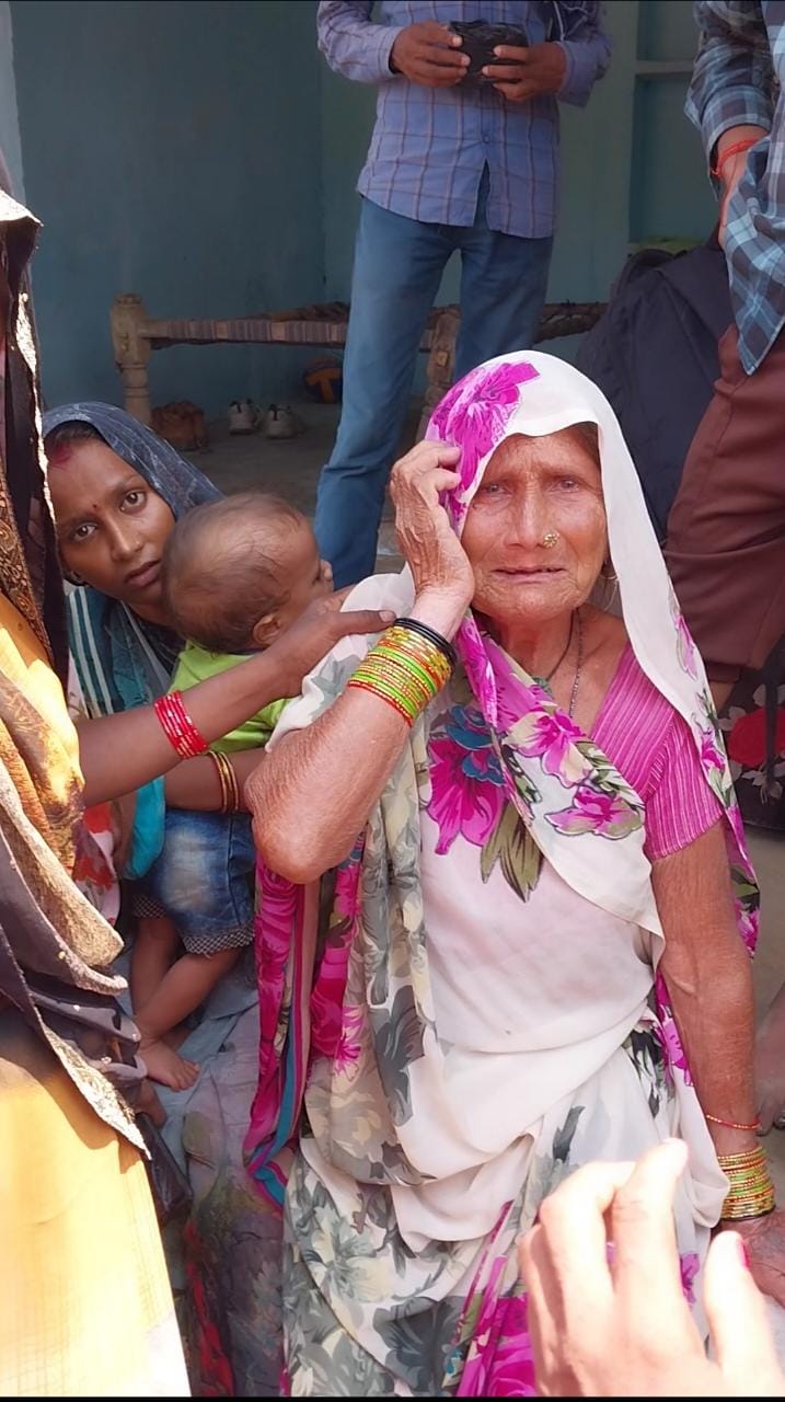 Like Preeti's mother, Nani is also in bad shape. On hearing Preeti's name, he starts searching there.
