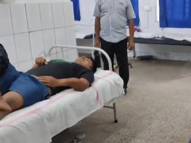 घायल पति।