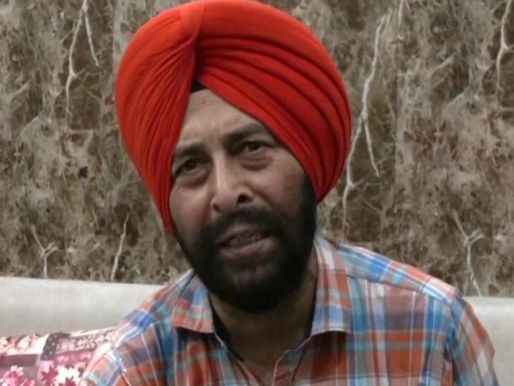 सब इंस्पेक्टर दिलबाग सिंह, जिनकी कार के नीचे बम फिट किया गया।