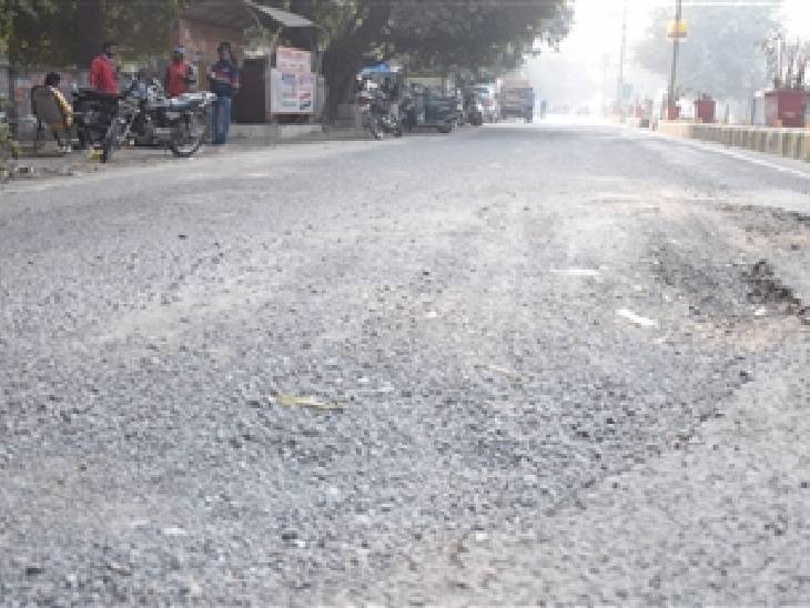 Cracked all over the city including Meerut Cantt area, dust level rises due to torn up road