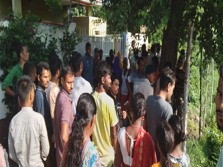 गया में स्कूल बस ने छात्र को कुचला, मौत: स्कूल जाने के लिए बस पर चढ़ रहा था, पैर फिसला तो पहिए के नीचे आ गया; विरोध में हंगामा – Bharat News