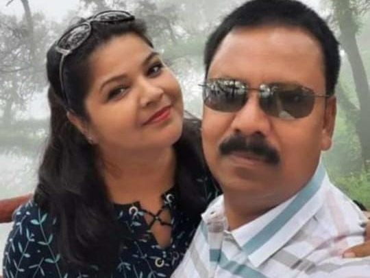 Anil Kumar Sagar Deputy Director Along with his wife Archana Sagar, he made a government grant of crores on behalf of his wife.