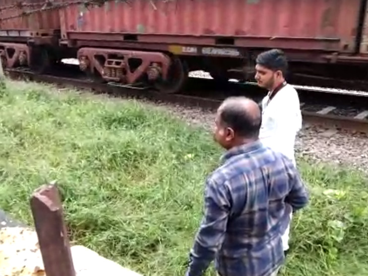 जयपुर रेलवे स्टेशन के पास पटरियों के पास रेप की घटना को अंजाम दिया गया। जो जीआरपी थाने से महज 500 मीटर दूर थी।