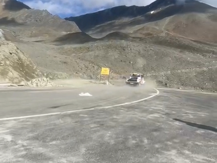 Major accident averted in Kullu, Himachal Rally of Himalaya car crashes