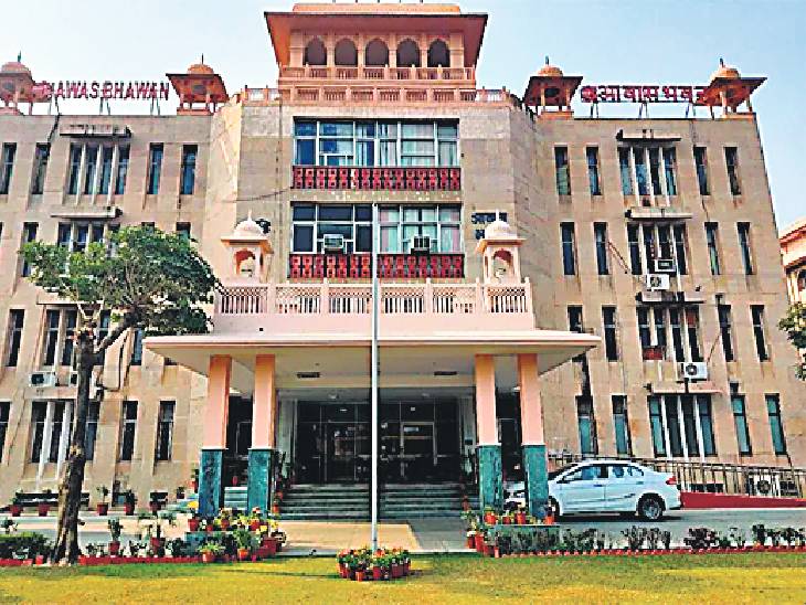 Housing Board giving housing to the wife of 49 years old registered at