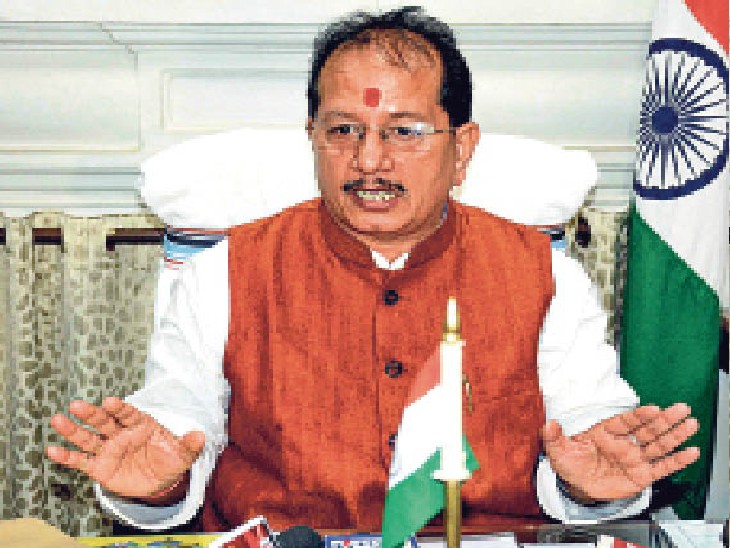 Vijay Kumar Sinha said - Police was called to save the dignity of the  temple of democracy, what it did was right | नए विस अध्यक्ष कह रहे- आपने  सदन को कलंकित
