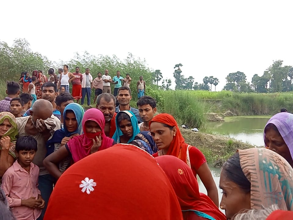 पोखर में नहाने गए थे 3 बच्चे, दो डूबे; एक को ग्रामीणों ने बचाया | 2 school students drowned in puddle in Samastipur, 3 children went to bathe in the puddle, two
