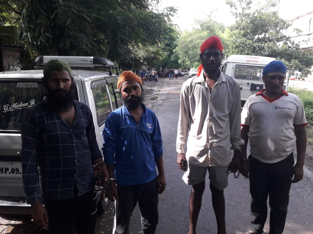 गिरफ्तार आरोपी