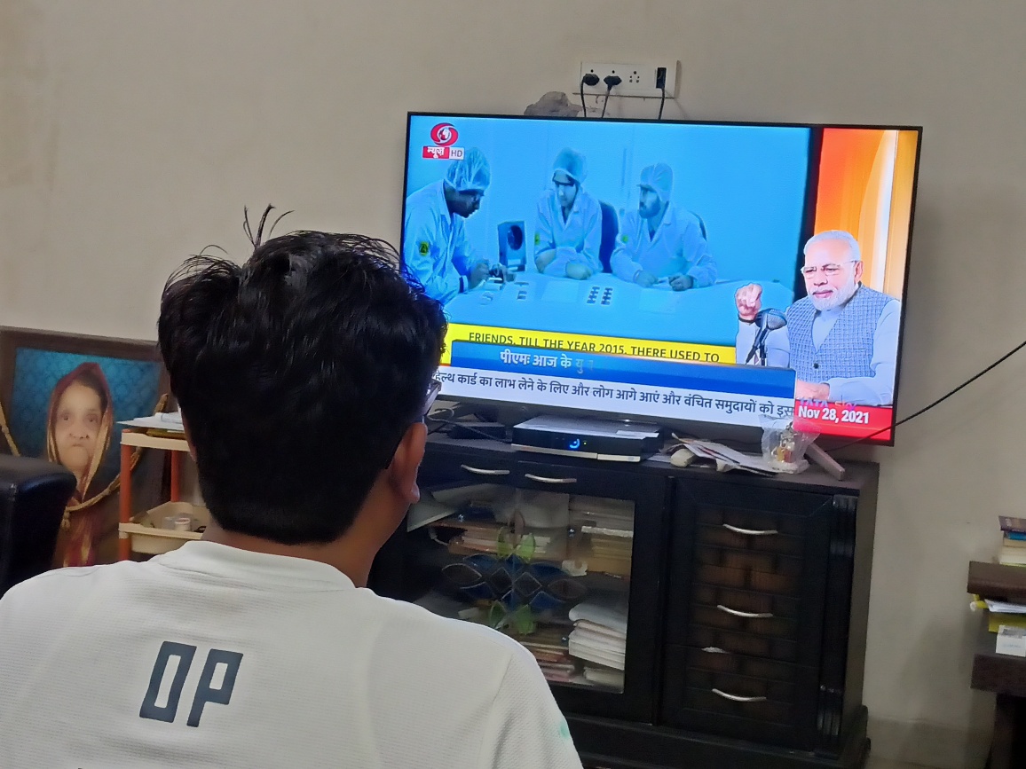 देश के प्रधानमंत्री नरेंद्र मोदी के कामों को ओपी ऐतिहासिक बदलाव बताते हैं।