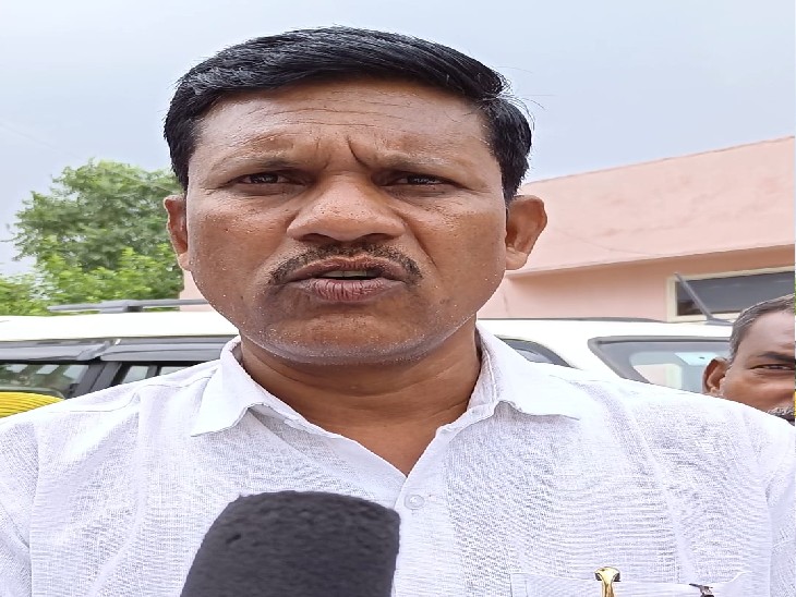 कर्मचारी नेता निर्मय नरवार