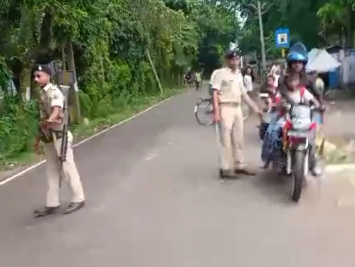 फायरिंग के बाद जांच अभियान चला रही पुलिस।