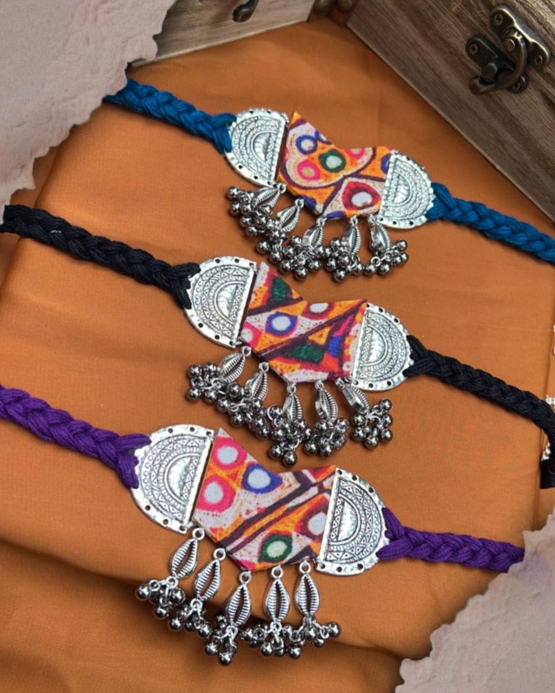 वेस्टर्न ऑउटफिट पर भी खास