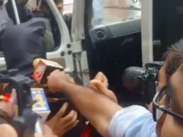 एटीएस ने शुक्रवार दोपहर पीएफआई के नेताओं को कोर्ट में पेश किया।