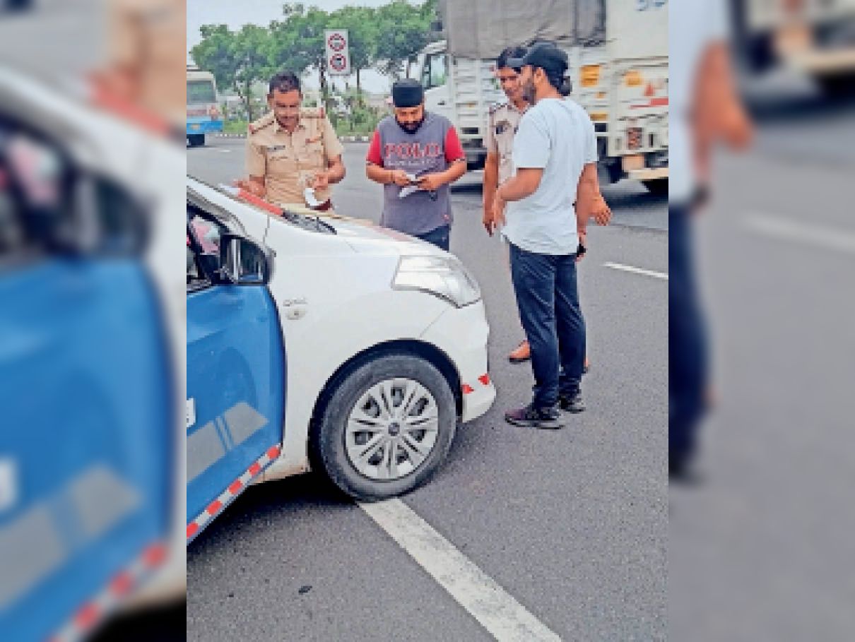 41 bullet bike challans, 3 impounded for bursting firecrackers with bullet बुलेट से पटाखे