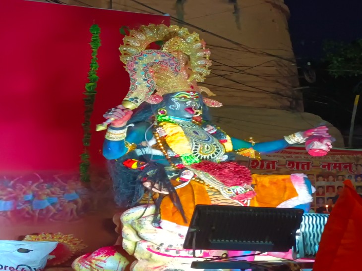 16 tableaux were involved, patriotism tableaus fascinated the mind