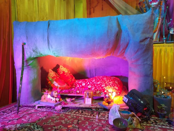हिंगलाज वाली मैया, इनका मंदिर में पाकिस्तान के बलूचिस्तान में है