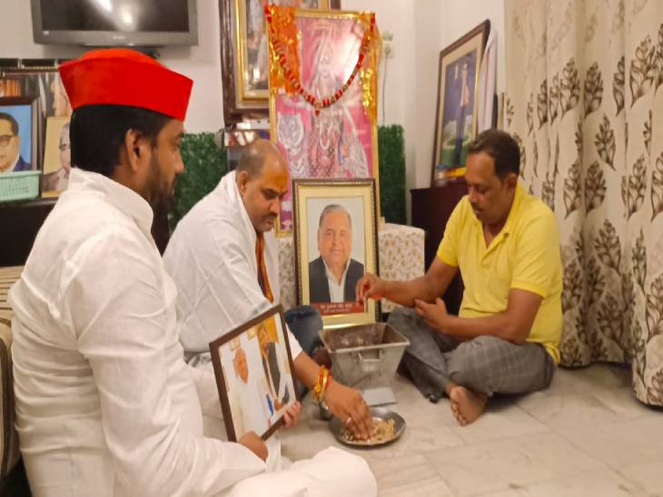 SP leaders pray to Mother Durga in Varanasi; speedy recovery of sp