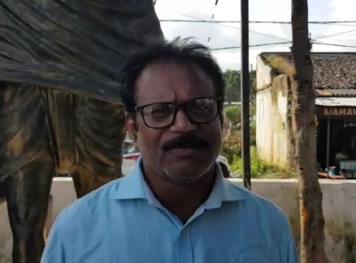 हेमंत कश्यप, जानकार।