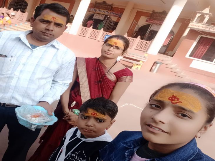 संघर्षपूर्ण जिंदगी के बीच कुछ सुकून के पल। दाएं चुनचुन जिसने बैनमेरो दिया