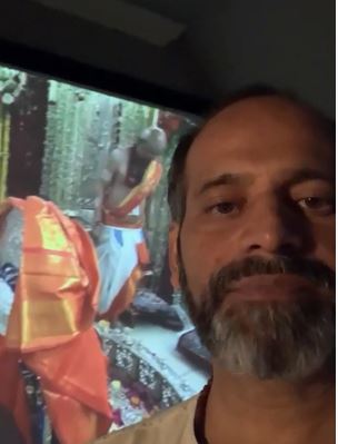 नॉर्थ कैरोलीना में रहने वाले विनय भारद्वाज ने बताया कि उन्होंने बहुत उल्लास के साथ इस लाइव टेलीकास्ट को देखा। उन्होंने कहा- आज बहुत अच्छा अनुभव हो रहा है।