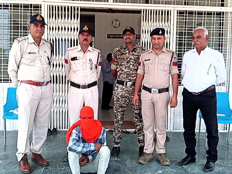 Police arrested a sharp shooter from UP, another surrendered himself in ...
