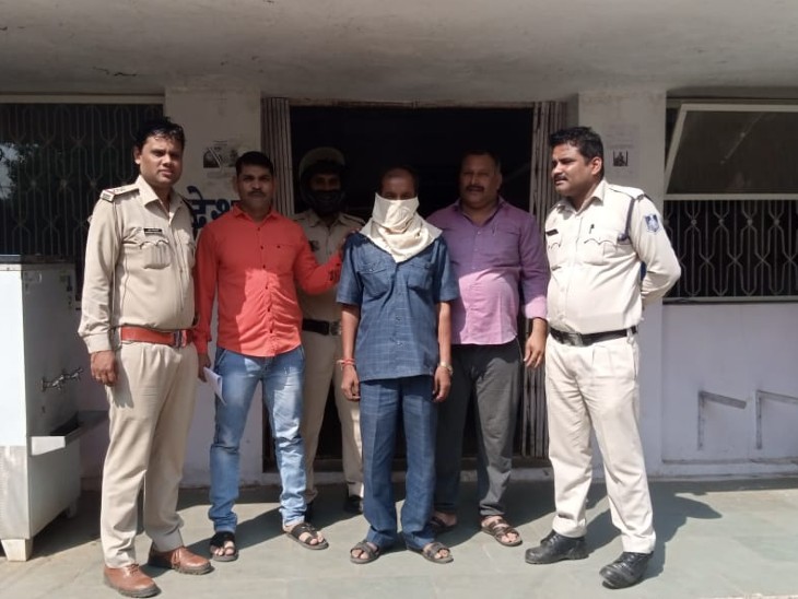 17 सालों से फरार स्थाई वारंटी को पुलिस ने गिरफ्तार किया। - Dainik Bhaskar