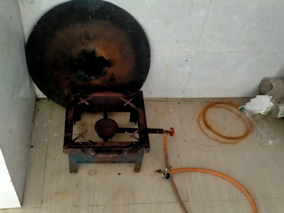 Thieves stole schools in Itwa Breaking the lock of two schools, crossed ...
