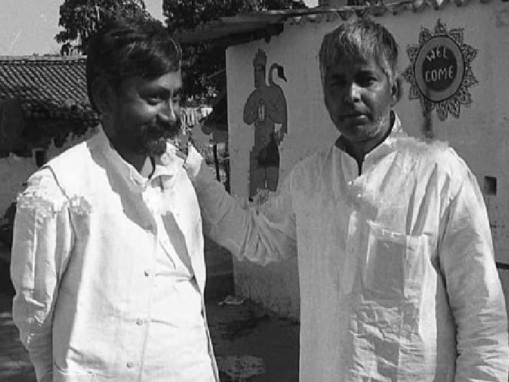 ये तस्वीर उस समय की है, जब लालू-नीतीश जनता दल में थे। दोनों संघर्ष कर रहे थे।