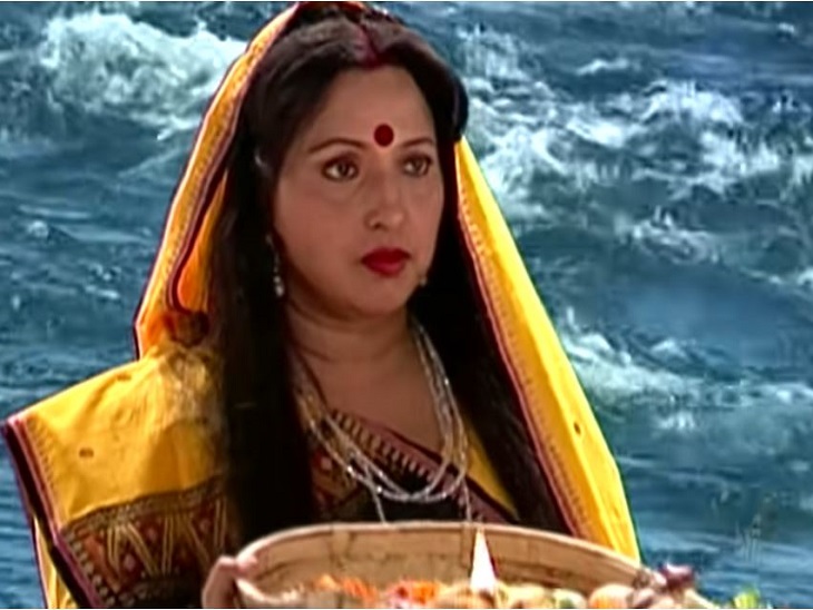 एक पुराने छठ गीत में गायिका शारदा सिन्हा।