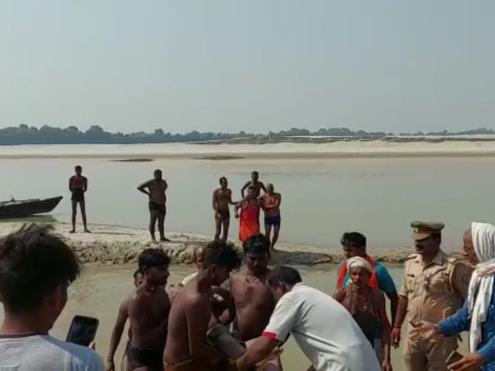 uncle-nephew drowned in the Ganges while taking a bath in Ghazipur ...