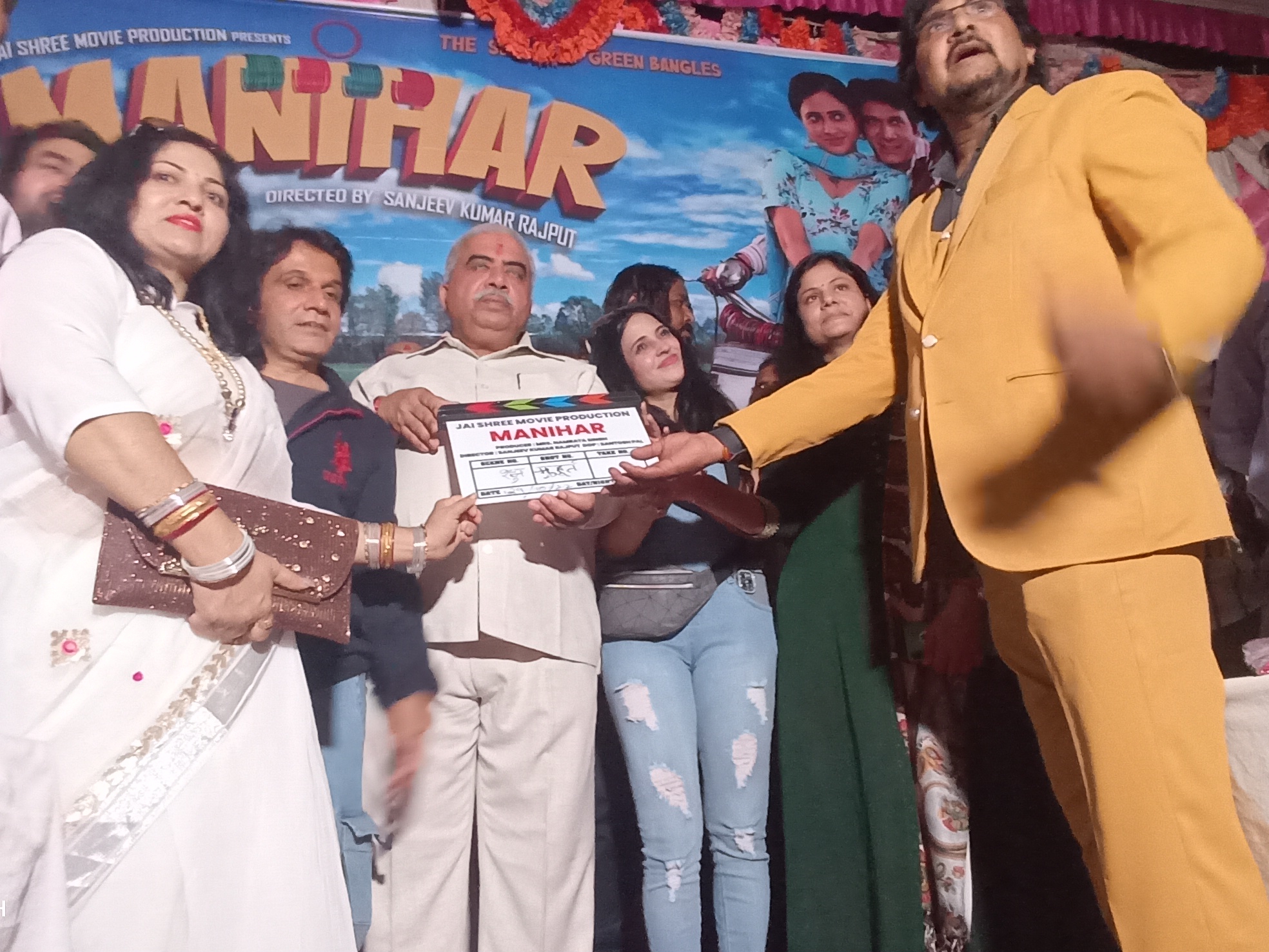 कैबिनेट मंत्री राकेश सचान ने किया शुभारंभ, कहालोगों को जागरूक बनाएगी