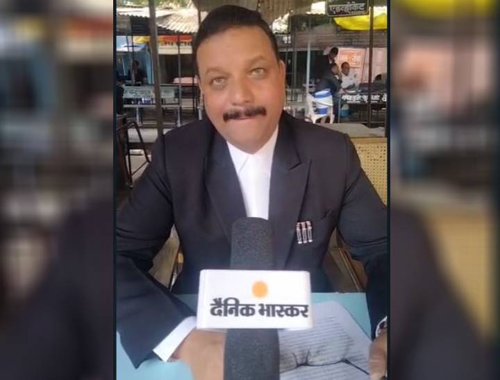 राहुल नवलानी के वकील।