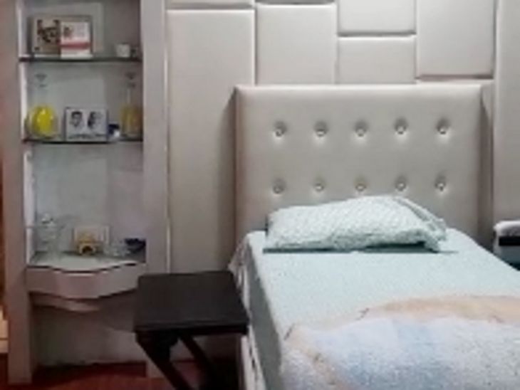 1 अक्टूबर को सुबह बिल्डर वर्मा अपने कमरे में गए और कुछ देर बाद गोली चलने की आवाज सुनाई दी। 28 दिन तक जबलपुर मेडिकल कॉलेज में इलाज चला।