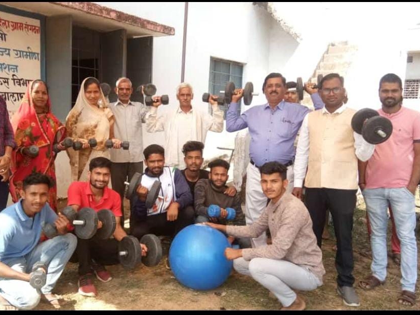 समाजसेवियों से सहयोग लेकर ओपन जिम शुरू किया है।